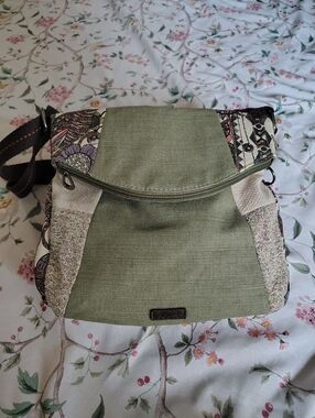 Sakroots Green Patterned Crossbody Shoulder Bag